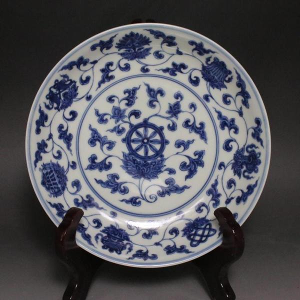 大明成化年制青花八宝纹盘 古董古玩 仿古瓷器 复古摆件 中式家居