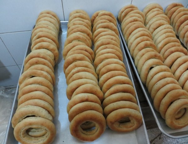 天水甘谷王月亮大油圈圈 大酥圈圈 大圈圈馍 天水呱呱