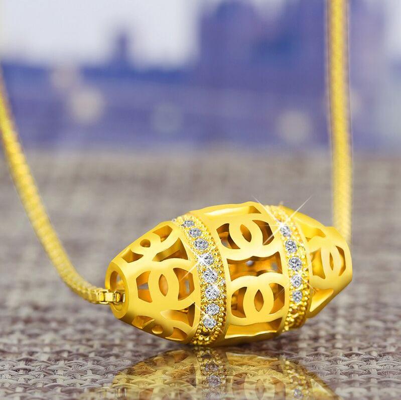 AU750 or véritable pendentifs collier en or 18 carats modèles féminins perles de transfert de nouveaux bijoux Day Clover offres