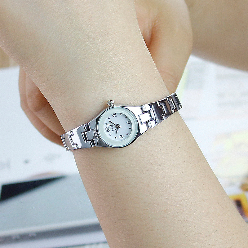 Fashionable bracelet watch Ms. female form student girlfriends Korean small dial watch girls strip simple casual