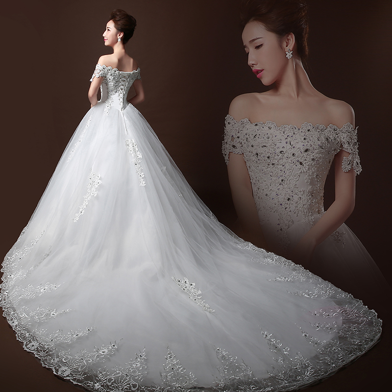 新娘冬季婚纱礼服_冬季婚礼新娘如何选择婚纱礼服(3)