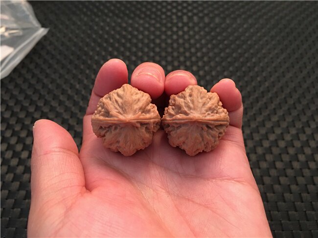 门头沟野生京八棱文玩核桃小手捻精桃心圆秋子姜黄皮粗筋麒a麟水