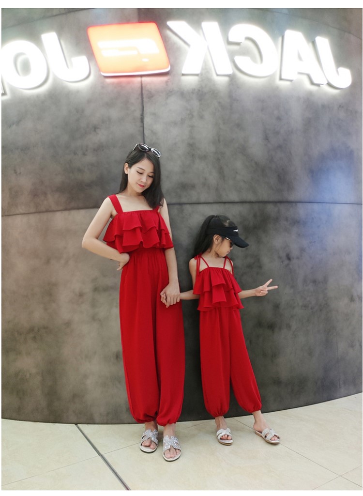 Một mảnh phù hợp với thời trang phong cách phương tây quần lưới hợp thời trang dây treo quần dài mùa hè mới chân mẹ và con gái quần rộng bố mẹ màu đỏ 2020 - Trang phục dành cho cha mẹ và con