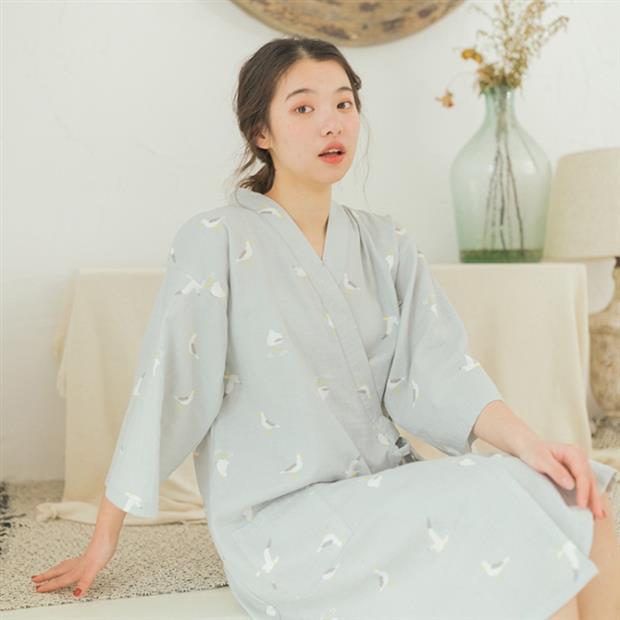 Nửa tay áo ngủ nữ cotton tinh khiết Nhật Bản áo ngủ kimono cotton gạc mùa hè mỏng kích thước lớn áo choàng tắm rộng rãi đồ ngủ - Đêm đầm