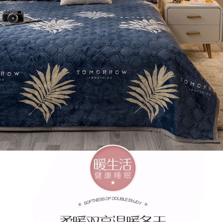 Giường tầng phong cách châu Âu mở rộng màu đặc quền chăn bông chần bông khăn trải giường trẻ em hoạt hình pha lê nhung trải giường đệm sử dụng kép đệm đơn - Trải giường