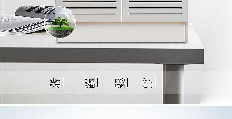 Bộ chia nước sưởi sàn che chắn van sưởi của tủ. Cánh cửa có mái che để che giấu đường ống địa nhiệt xấu xí - Cái hộp