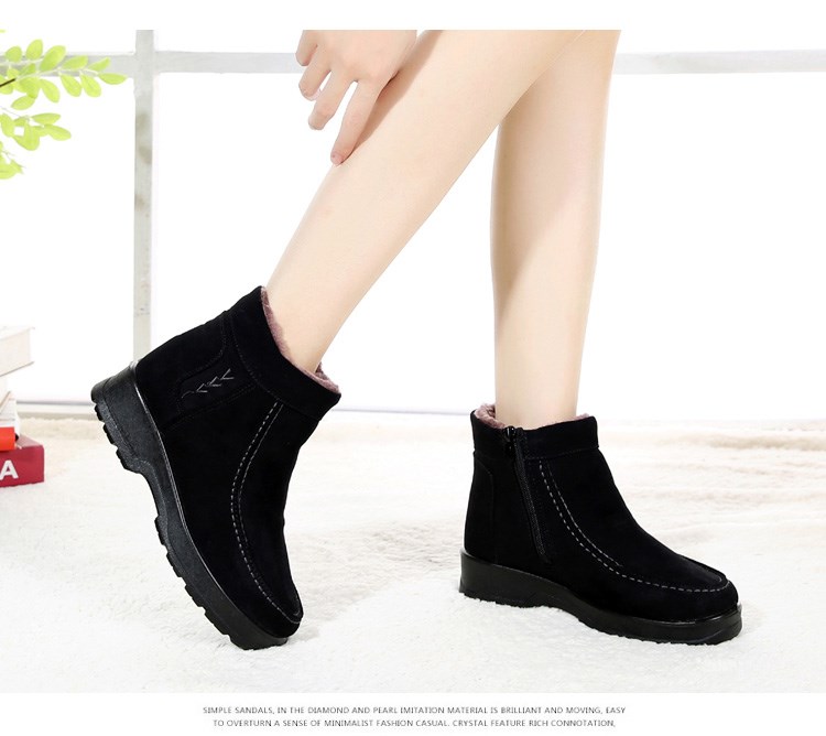 Mới mùa đông cũ giày vải Bắc Kinh giày bông của phụ nữ trung niên và cao tuổi dày dặn ấm áp và giày bông nhung mềm đáy chống trượt mẹ bông - Giày cao gót