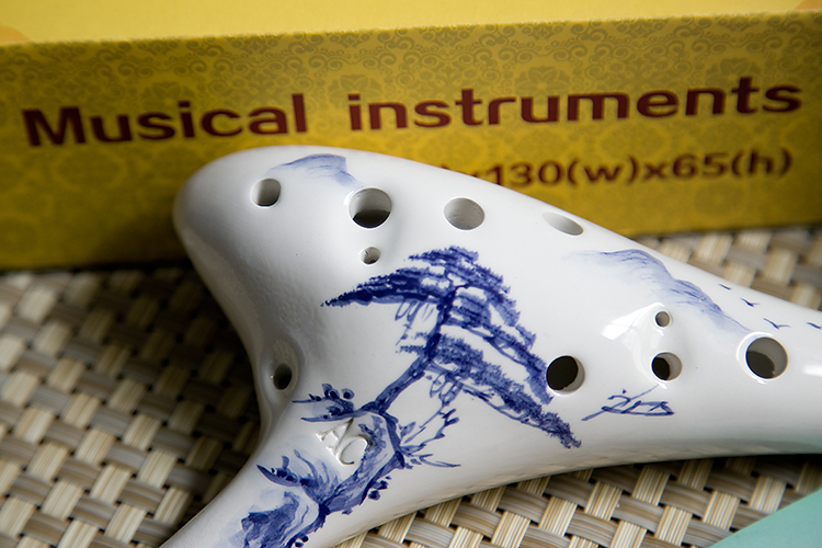 Giới thiệu cao cấp cho người mới bắt đầu Nhạc cụ học sinh 12 lỗ alto C ocarina AC tune 12 lỗ Phụ kiện miễn phí Ocarina Xun - Nhạc cụ dân tộc