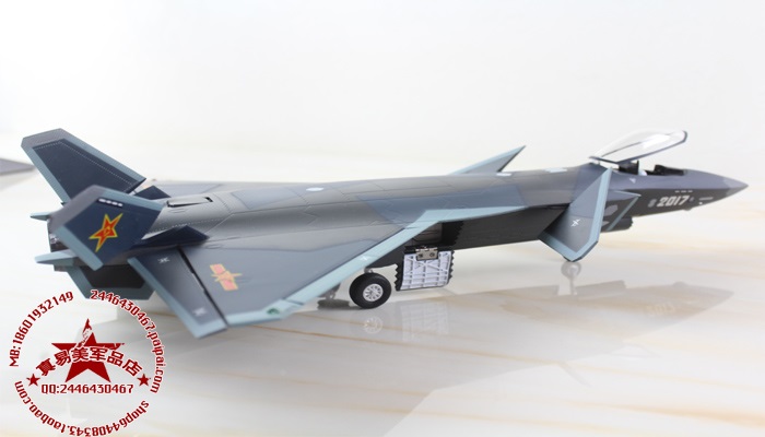 1:48 Máy bay chiến đấu hợp kim ngụy trang F-20 J20 mô phỏng mô hình máy bay đã hoàn thành món quà trang trí máy tính để bàn - Chế độ tĩnh
