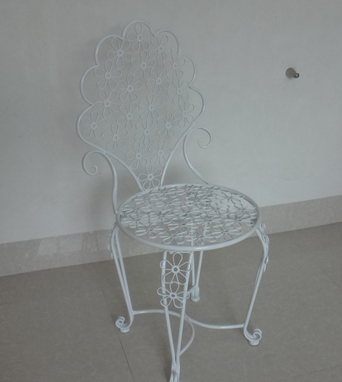 Phong cách châu Âu sắt rèn retro hoa mận ban công cà phê sáng tạo cờ vua và thẻ thư giãn quầy bar ngoài trời bộ bàn ghế bộ đồ nội thất đặc biệt - Bàn ghế ngoài trời / sân