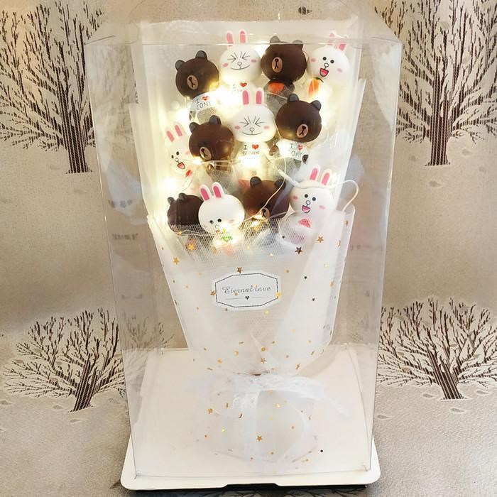 Ngày nhà giáo bó hoa hoạt hình heo đất món quà sinh nhật làm bằng tay thiết thực hộp quà công chúa món quà lưu niệm lãng mạn - Hoa hoạt hình / Hoa sô cô la