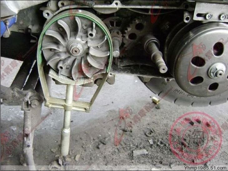 Tháo dỡ đai ốc cờ lê bàn ​​đạp bánh đà sửa chữa xe máy ly hợp công cụ loại bỏ cờ lê đặc biệt để sử dụng một lần - Bộ sửa chữa Motrocycle