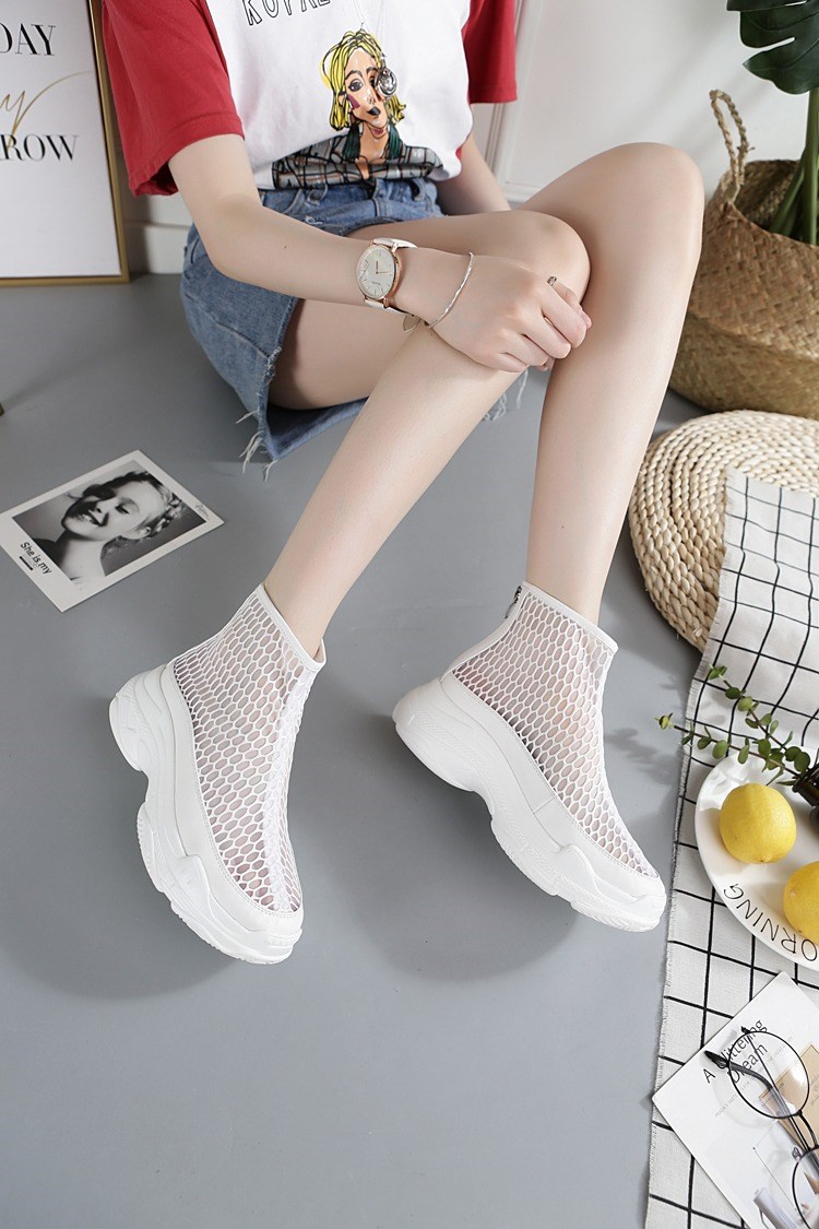 Giày cao cổ mùa thu BECHEDOR trẻ em ủng lưới rỗng thoáng khí trong giày siêu lửa ulzzang Harajuku dày phá cách - Giày cao gót