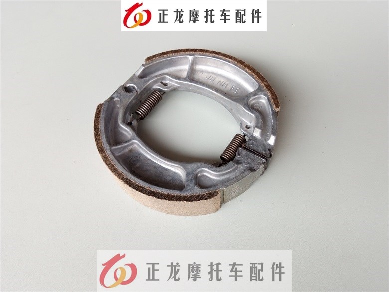 Áp dụng xe máy WY125-F-L-N-M-P phấn đấu cho má phanh trước và sau, giày, phanh đĩa - Pad phanh