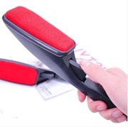 cái lăn quần áo Creative Dry Cleaning Brush Bàn chải tẩy lông tĩnh điện Quần áo để chải Quần áo Bụi Bàn chải xoay - Hệ thống giá giặt máy cắt tỉa lông xù quần áo