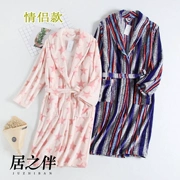 Cặp đôi áo ngủ mùa đông nam dày flannel Bộ đồ ngủ dài tay nữ màu san hô sọc nhung áo choàng tắm Nhật Bản