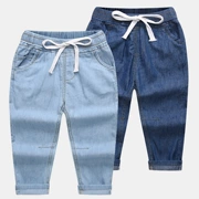 Quần bé trai 2019 quần áo trẻ em Hàn Quốc mùa xuân thủy triều bé bé lụa giản dị quần trẻ em quần denim - Quần jean