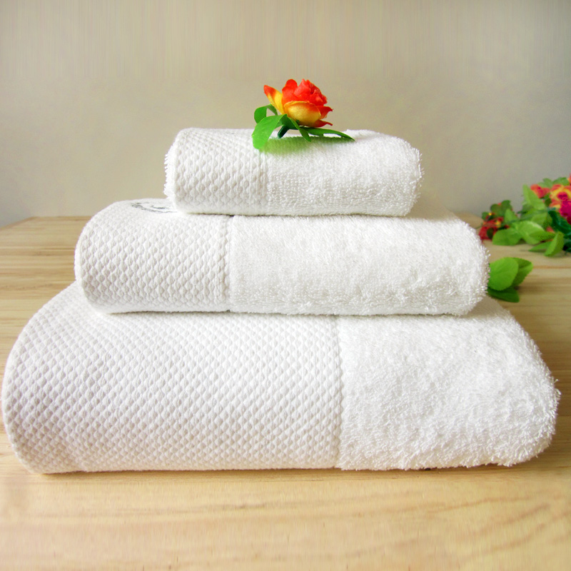 Полотенце с логотипом. Home Textile полотенца. Ко 1000 полотенце. Towel with logo (100 PCS.). Индивидуальные полотенца