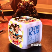 Đồng hồ báo thức Crayon Shinchan Phim hoạt hình Anime xung quanh đầy màu sắc Ánh sáng ban đêm của trẻ em Đồng hồ ngủ sáng tạo Đồng hồ báo thức sáng tạo
