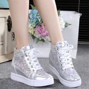 Rhinestone lưới phong trào giày cao thoáng khí giày đơn giày net sinh viên vô hình bên trong tăng giày của phụ nữ trắng giày thường mùa xuân