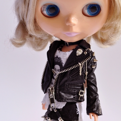 taobao agent [Dollypie] Limited Punk Queen Set 8 points into the leather jacket Blythe small cloth