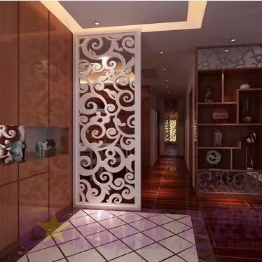 Двери с твердым деревом и окна являются антиквариатом в дверях с твердым деревом Чэнду и