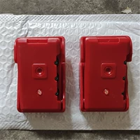 Зеленый лист красный