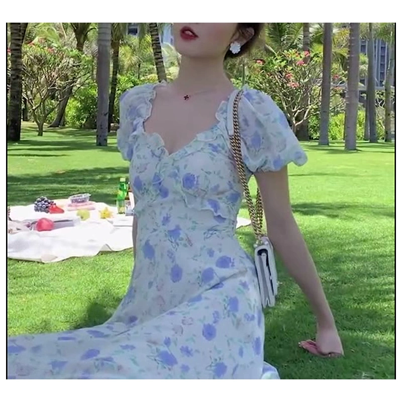 2020 New Pháp Retro Hoa lãng mạn Váy V-cổ Ren Bong bóng Đèn lồng tay ngắn Váy hoa A-line mỏng - A-Line Váy