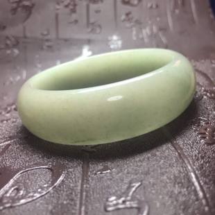 Xiangyun Xiangtai Yuyu Inner Mongolia, Tai Cui, Taicui, Taishu, Taleless Jade, Win -Bi -Martyls, Mountain Rock Green Bracelet