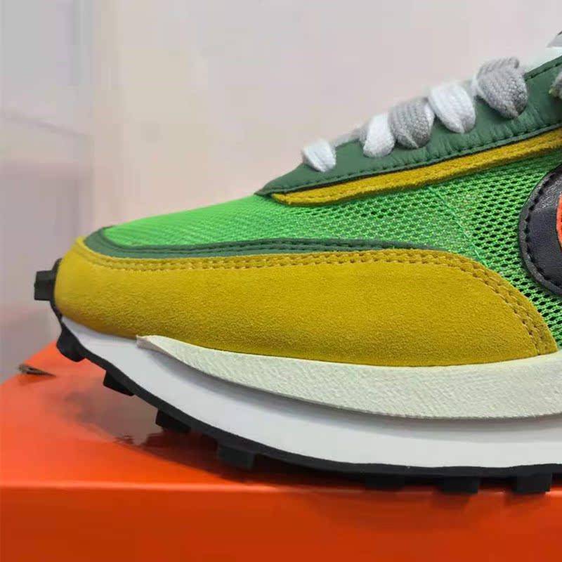 1.0 Green Yellowwaffle  home sacai3.0 jointly 1.0 deconstruction black and white Red and blue Yellow green Red and green run ventilation Couple