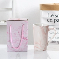 Мраморный, красный