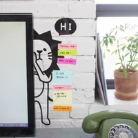 Правая наклейка льва