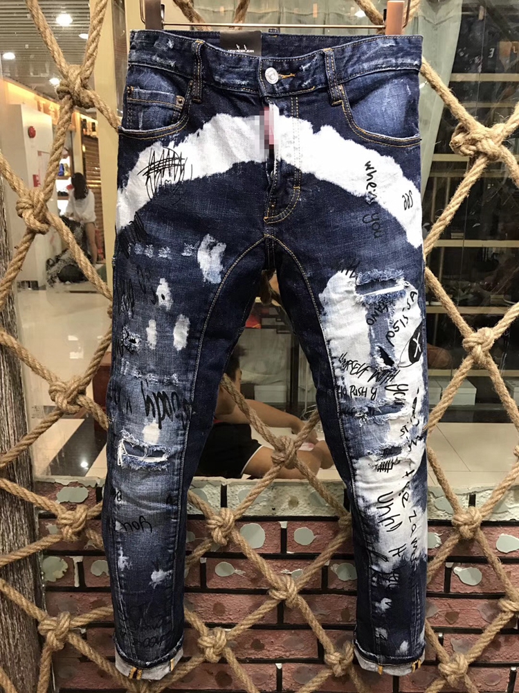 Picture ColorEuropean style Heavy process washing D2 Micro bullet Splicing Graffiti High street Self cultivation Little feet Jeans hole patch Trendy man