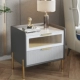 Bàn đầu giường thông minh phòng ngủ hiện đại đơn giản tủ nhỏ ánh sáng sang trọng Ý tối giản sạc không dây tủ lưu trữ gỗ nguyên khối