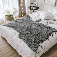 mô hình Bắc Âu trang trí phòng bông đan chăn hình học màu đen và trắng hai mặt thảm thường tua bìa sofa chăn - Ném / Chăn chăn nỉ văn phòng