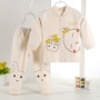 Bé đồ lót đặt trẻ sơ sinh 0-1-2 tuổi 6 tháng cotton mùa xuân và mùa thu cardigan màu bông mùa thu quần áo nam giới và phụ nữ bé cửa hàng quần áo trẻ em