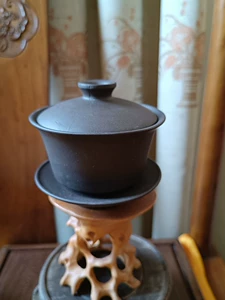 В 1990 -х годах оригинальная руда yixing Zisha Cup Laoyi Factory Black Material Cover Bow
