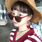 Hàn Quốc ins retro kính râm mùa hè bãi biển giải trí tròn đỏ kính râm nữ 2019 lõm hình thủy triều - Kính râm