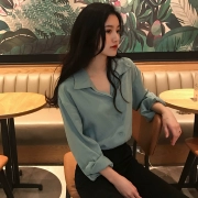 Áo sơ mi nữ 2018 new chic Hàn Quốc đơn giản màu rắn V-Cổ thẳng hoang dã mỏng dài tay áo ngực đơn