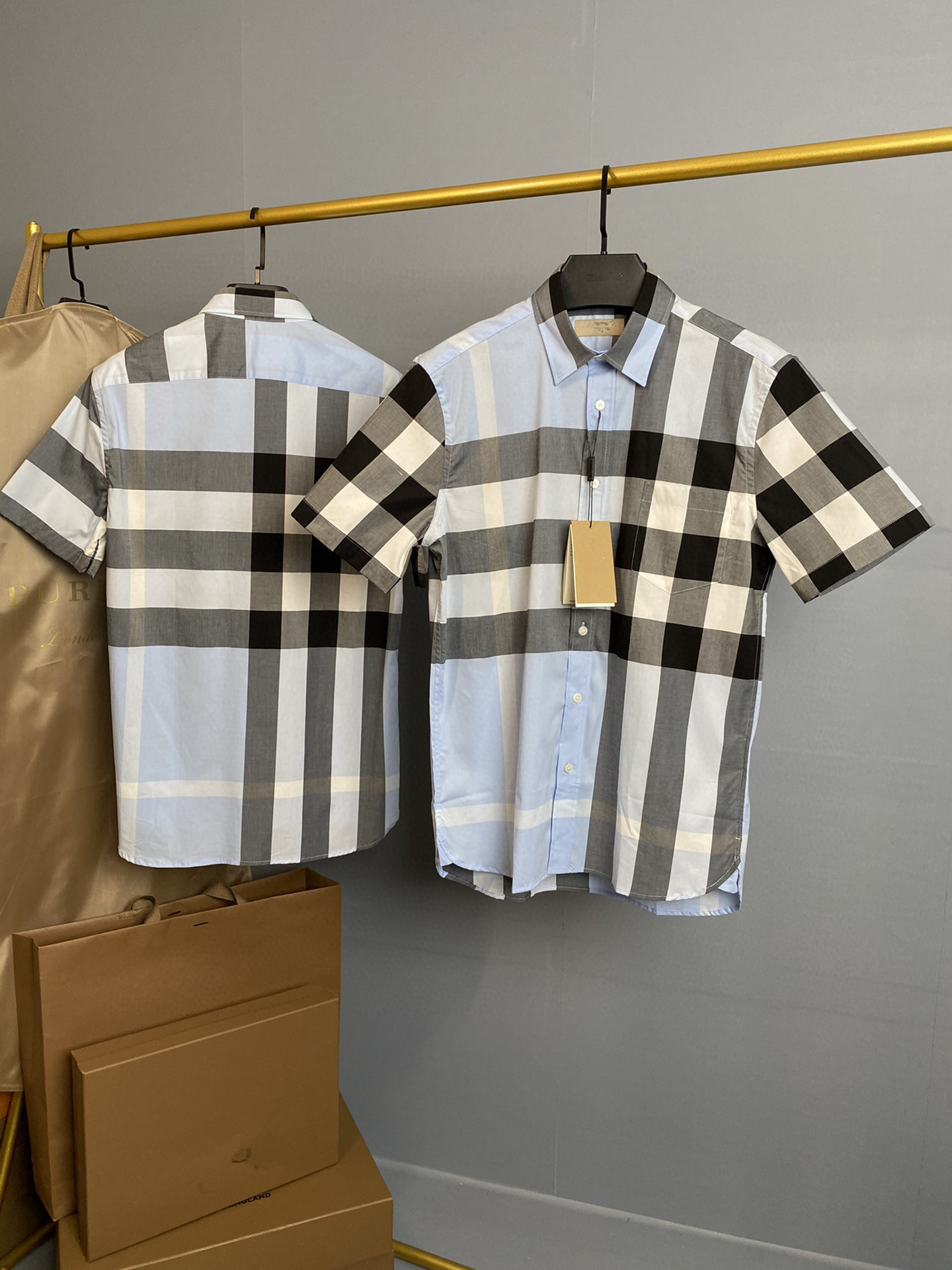Big Sky Bluenew pattern Europe and America lattice shirt men's wear home Short sleeve lovers classic letter rainbow Britain Check pattern Big size shirt b