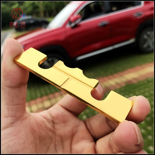 Mu Gongfang NBA Lakers James логотип логотип Metal Car наклеек автомобиль логотип C -Пиллярный декор инсайдер