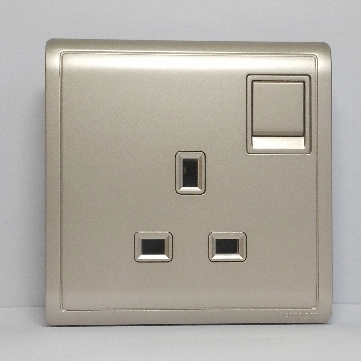 schneider施耐德丰尚沉醉金港式13a插座加开关单位13a插座带开关