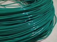 Темно-зеленый