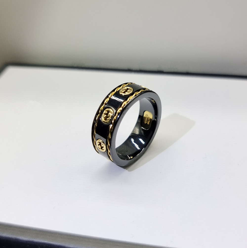 Black Ceramic 24 (Hong Kong)Sterling Silver ma'am ring men and women lovers G family sign classic LOGO new pattern Black ceramic White ceramics black and white Ring