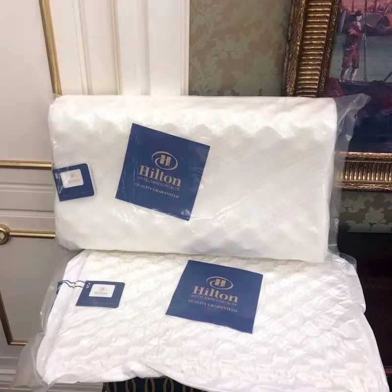 希尔顿乳胶枕头泰国天然原装进口助睡眠记忆枕单人儿童枕成人枕芯