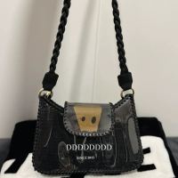 Перевернуть мешок с поднятой материалом