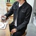 Denim jacket nam cá tính hai màu áo khoác thanh niên sinh viên khâu Tiếng Anh thêu denim Hàn Quốc phiên bản của áo khoác mỏng Áo khoác