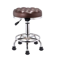 Коричневый хлеб яркий край подкова гвоздь