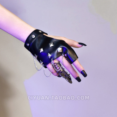 taobao agent Retro chain, gloves, train model, sleeves, Lolita style, punk style