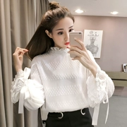 Mùa thu 2018 Hàn Quốc khí chất tay áo nửa cao cổ áo ren khâu áo voan nữ lỏng lẻo đáy áo